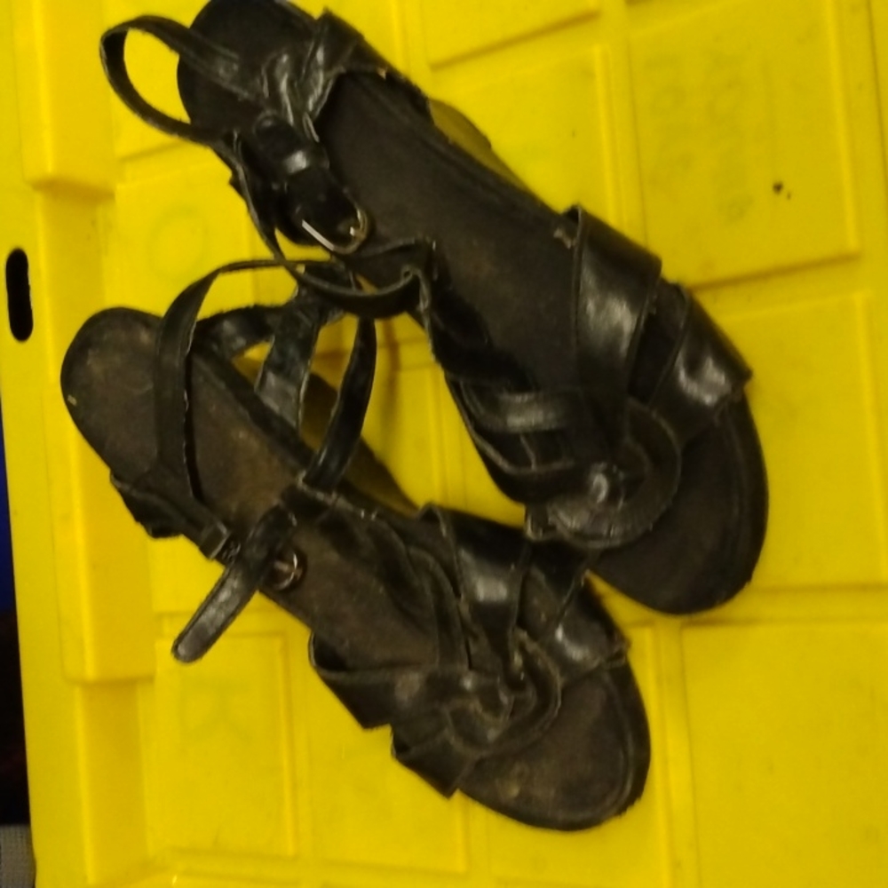 Size 7 black sandal wedges